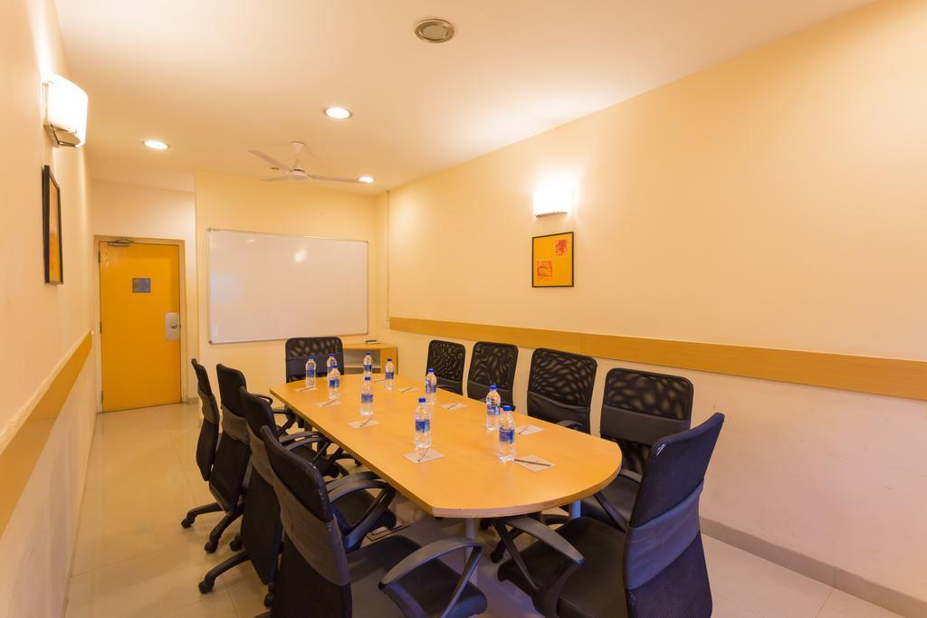 โรงแรมจินเจอร์ ปูเน่ - วากาด Pimpri-Chinchwad ภายนอก รูปภาพ